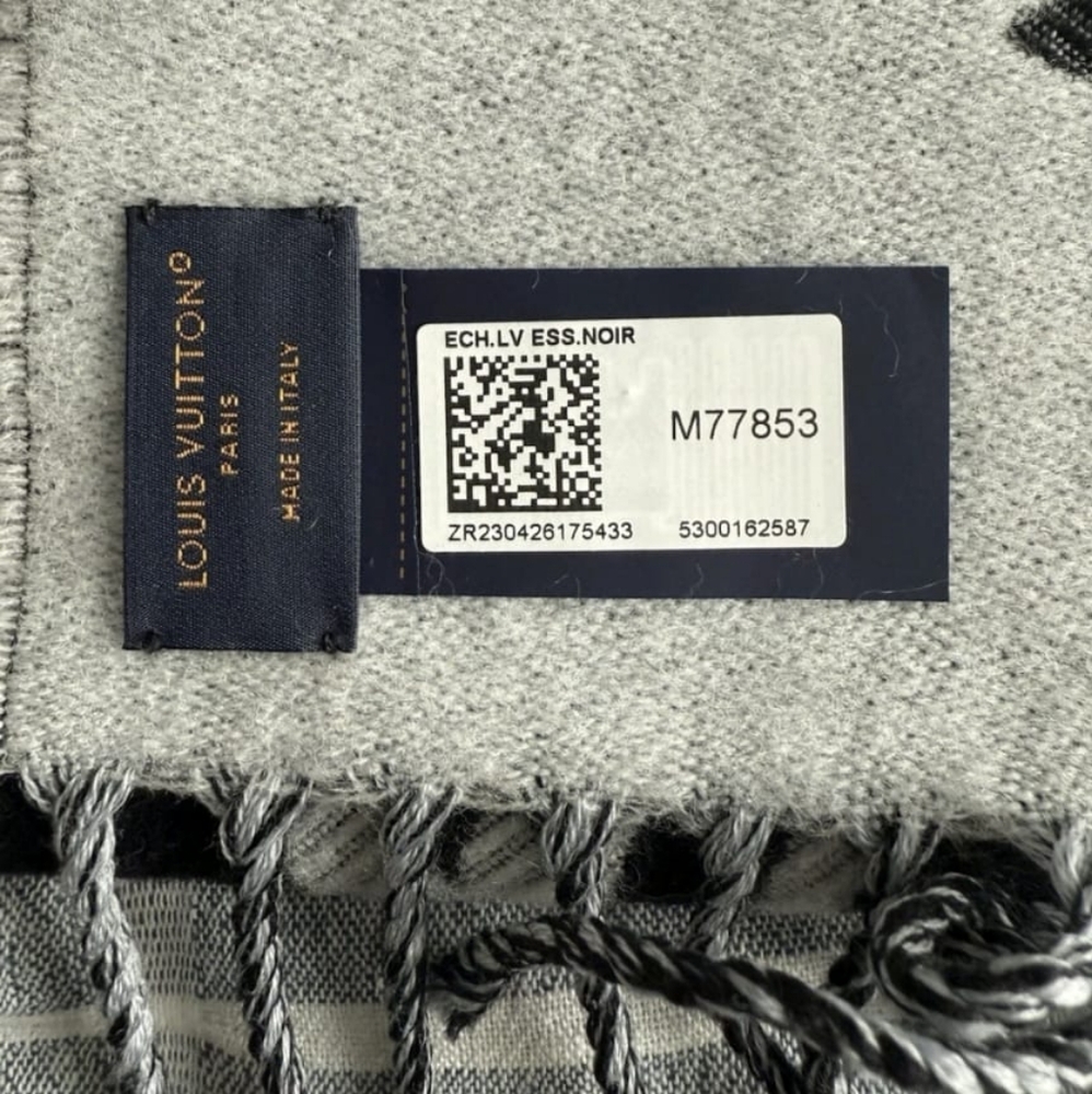 ✨️Bundle of LV Essential scarf / LV Medallion Gloves / LV Headline Beanie - Picture 5 of 12